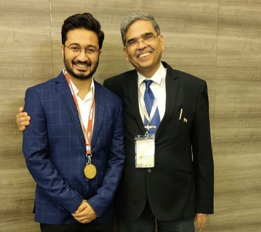 Dr. Tanmay Kulkarni-1